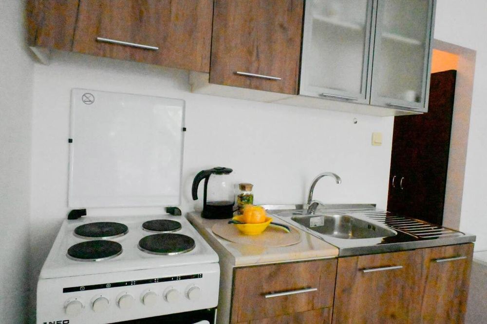 Дава се под наем Едностаен апартамент в Бургас, Сарафово - 35 кв.м за 248.88 € - Снимка #3