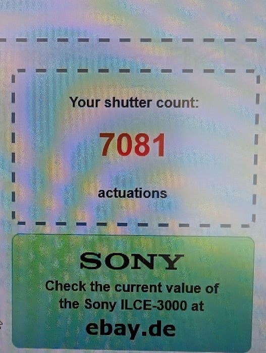 Vând aparat foto Sony Alpha A3000