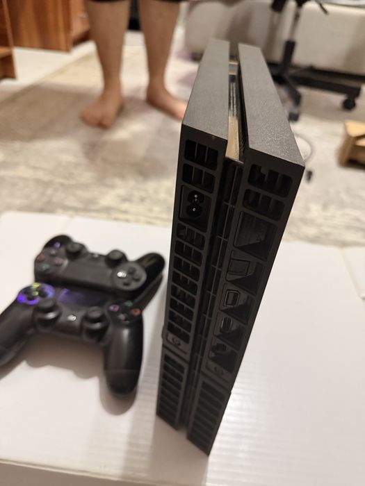 Sony PlayStation 4