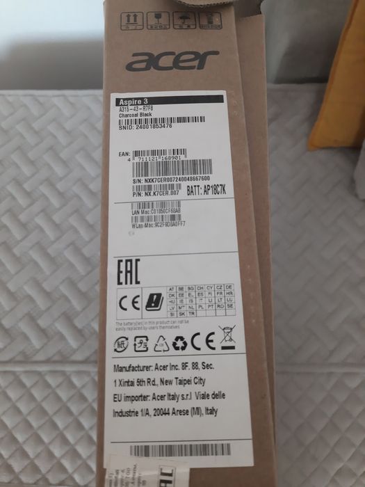 Продам ноутбук,  новый