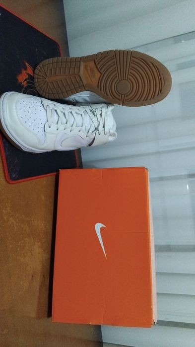 Nike Dunk Sail Gum