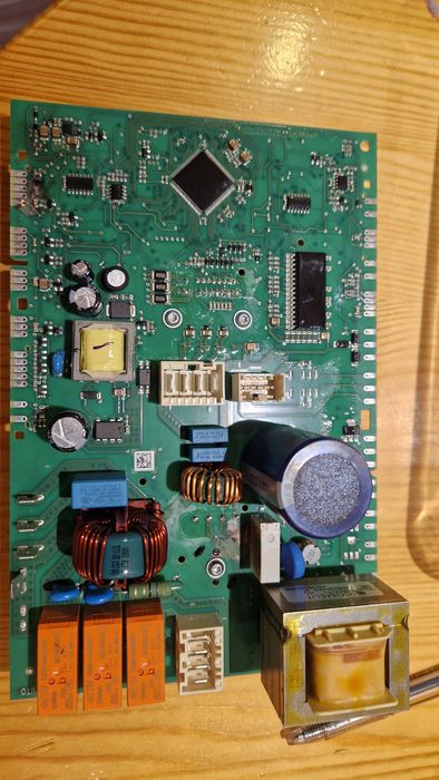 Пералня със сушилна Bosch WDU28540EU за части