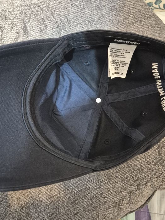 Sapca Dsquared moderna si confortabila