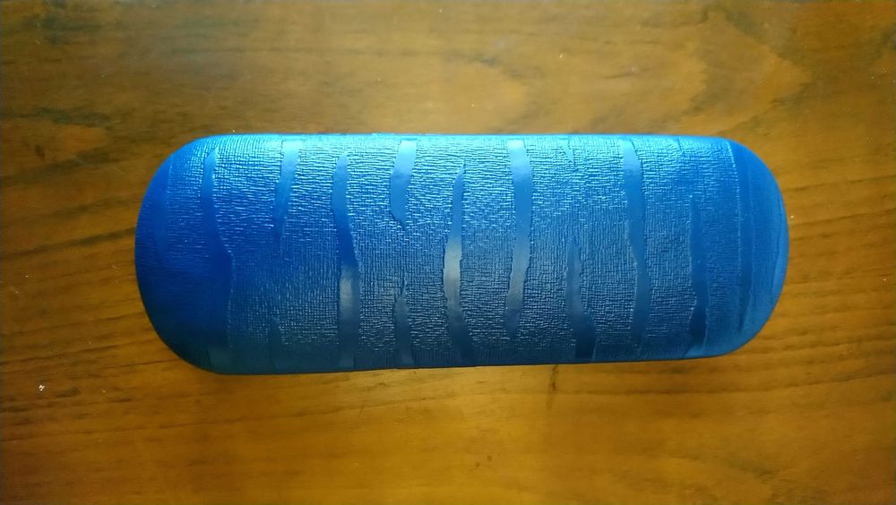 Кутия за очила синя.