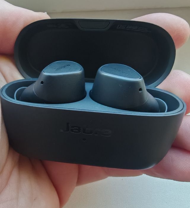 Vând Căști Jabra Elite 3 ca noi. Preț 170 ron