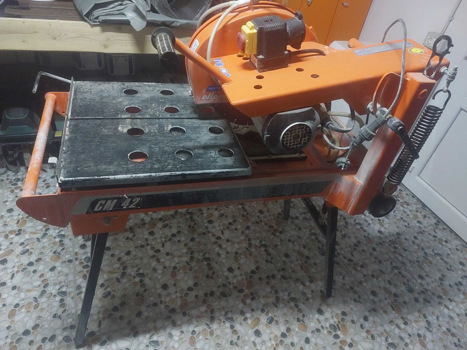 Mașină de tăiat pavaje și piatră profesională