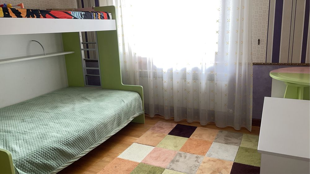 Продам детскую  мебель