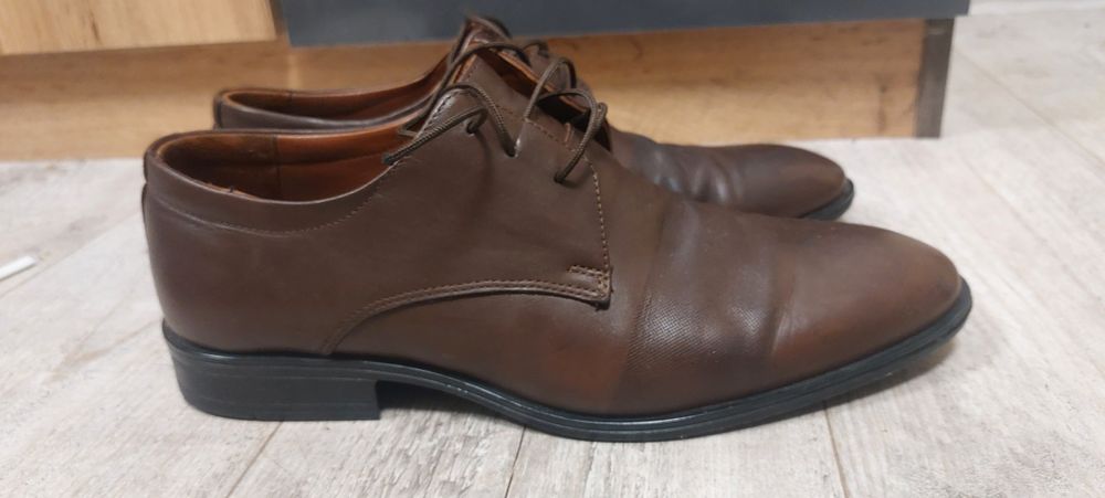 Продавам нови кафяви обувки в гаранция на Пещера