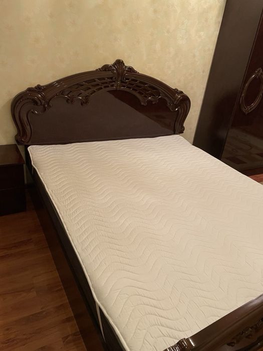 Роскошный спальный гарнитур в классическом стиле