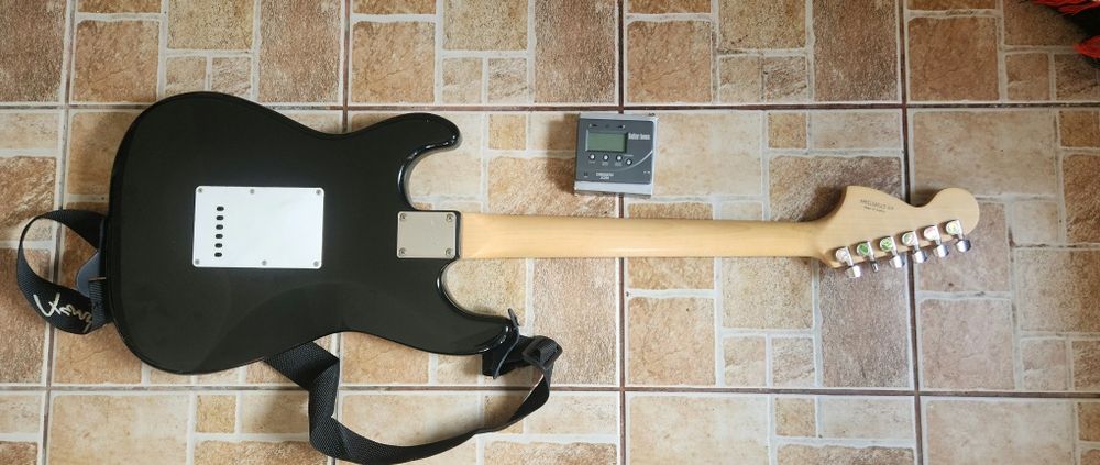 Chitara electrica Squier by Fender afinity