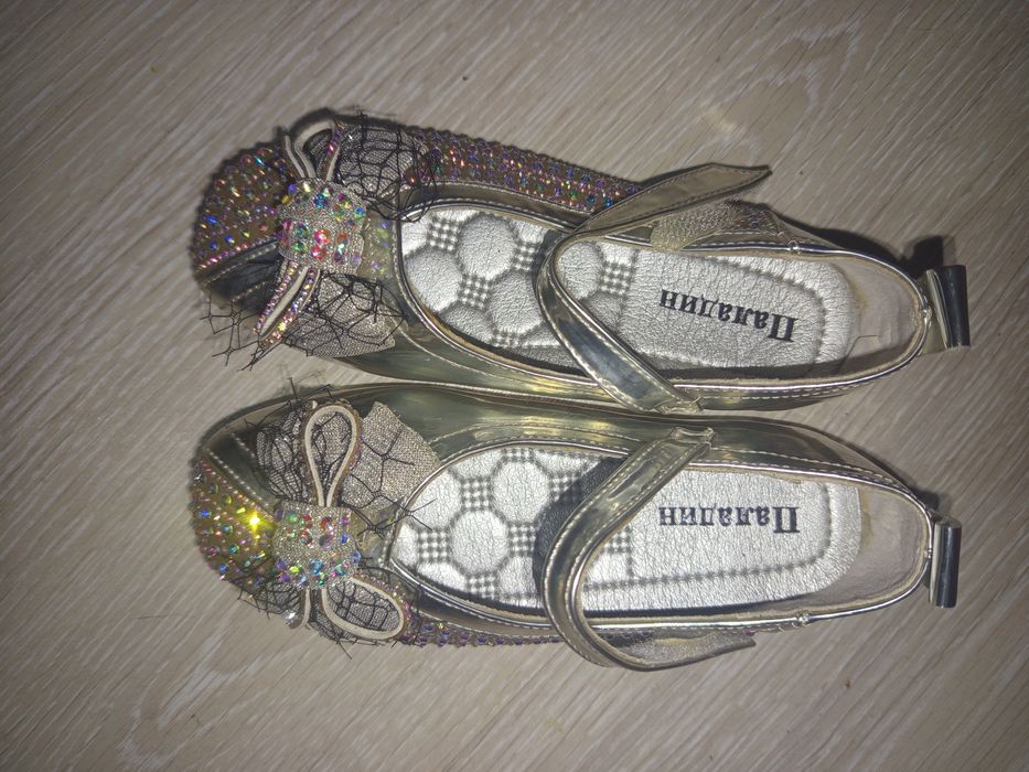 Туфли серебристые