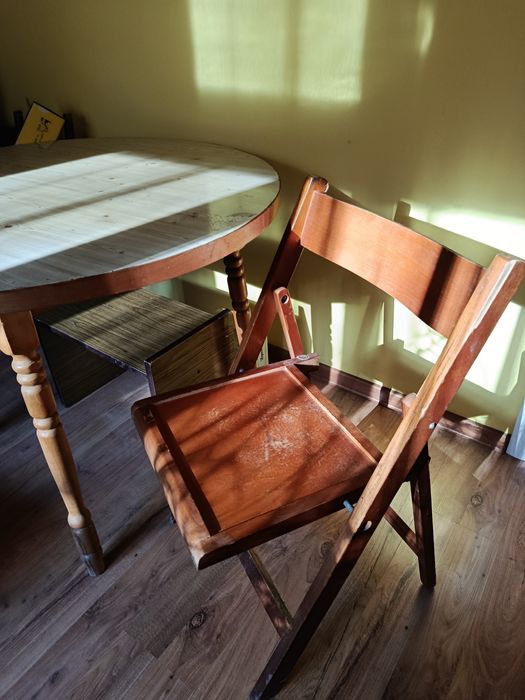 Кухненска маса кръгла