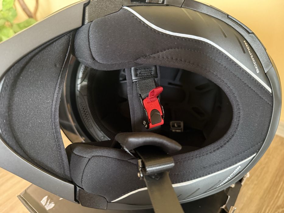 Каска Scorpion exo ADX 2