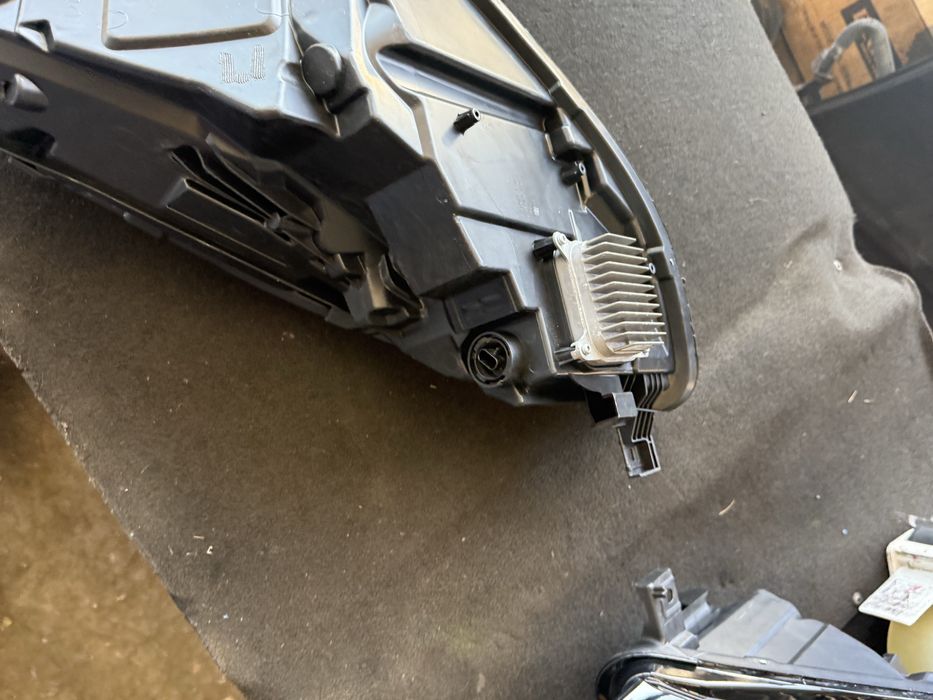 Оригинален фар ляв десен Тесла Tesla 3/Y Full Led hd/lp asy ece фарове