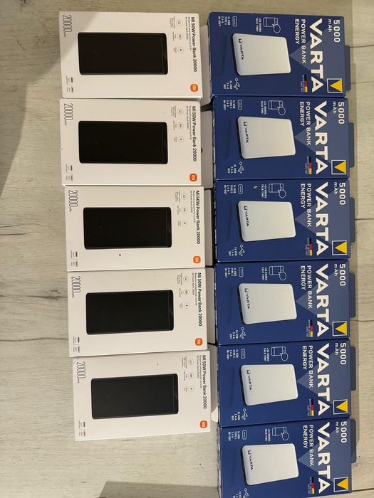 Baterii externe noi