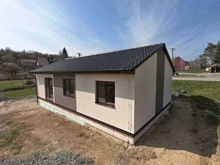 Case pe structura metalica