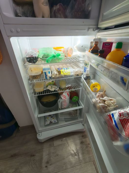 Продам холадильник индезит