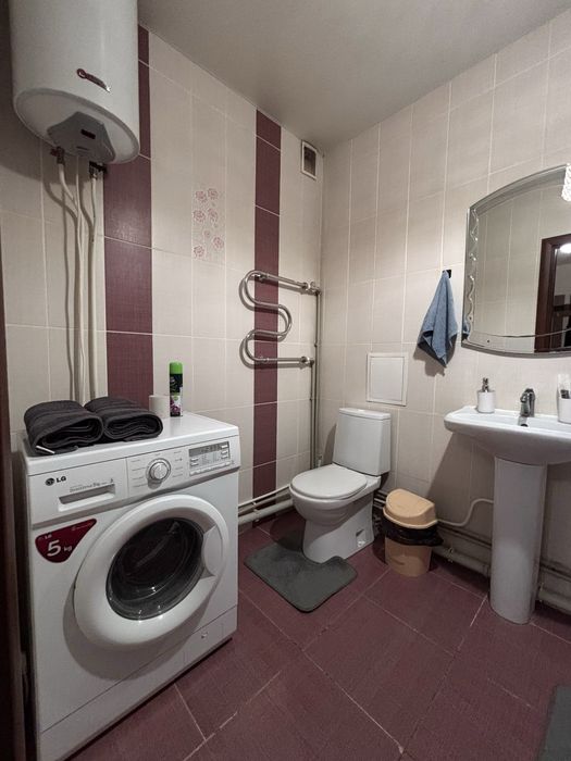 Однокомнтаная квартира в центре!