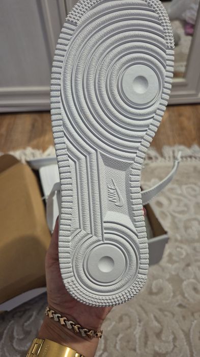 Кроссовки подростковые