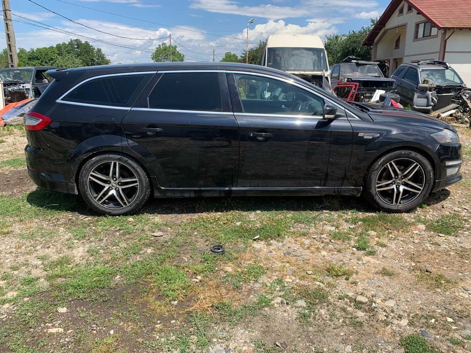 Dezmembrari Dezmembrez Piese piesa Dez Ford Mondeo Mk4 2.0diesel break