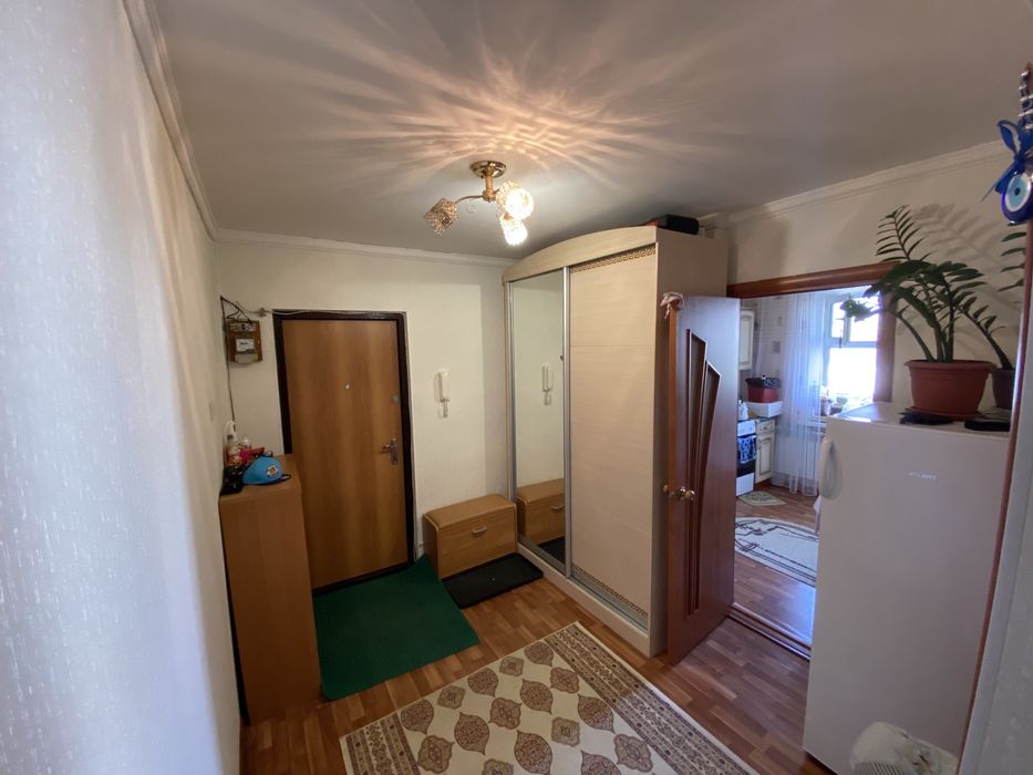 Срочно Продам квартиру в 8 мкр