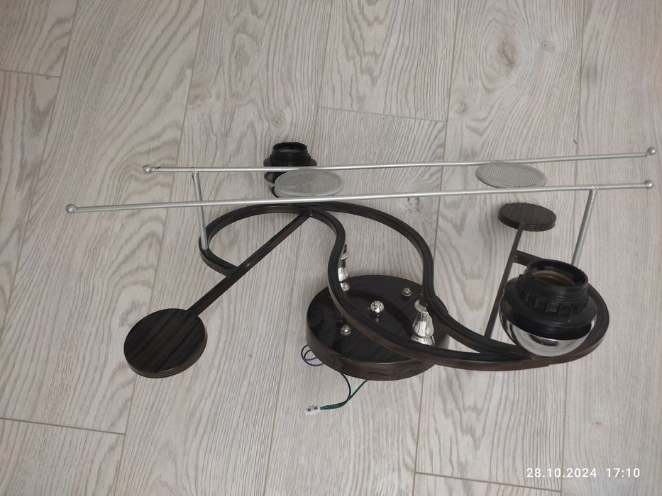 Люстра с одним плафоном