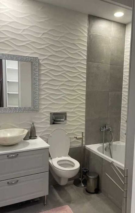 Дава се под наем Тристаен апартамент в Бургас, Център - 85 кв.м за 397.8 € - Снимка #7