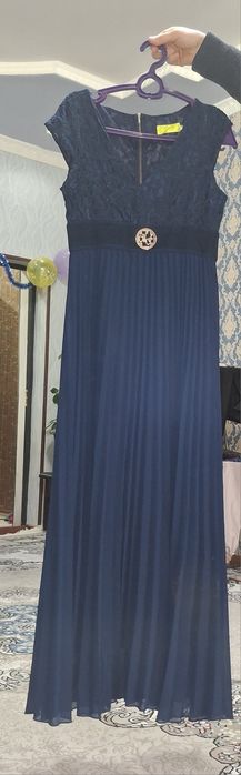 Продаётся вечерний платья