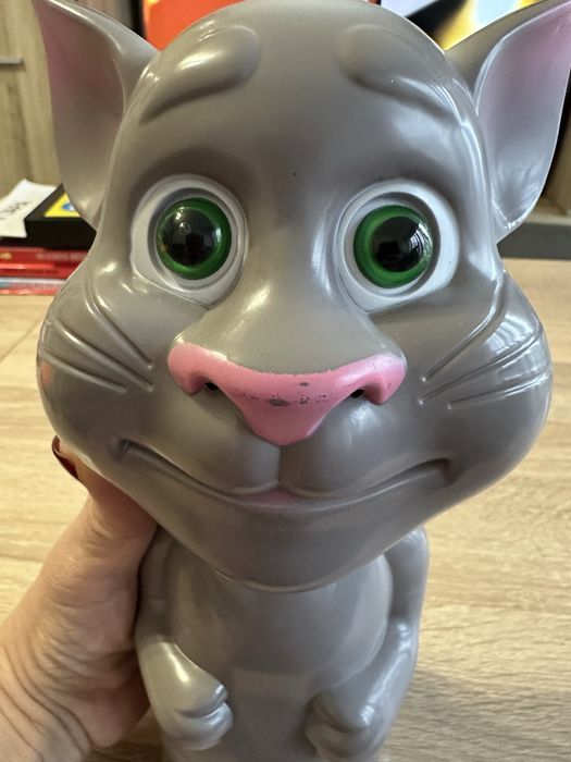 Интерактивен Котарак Том, Говори и пее на български