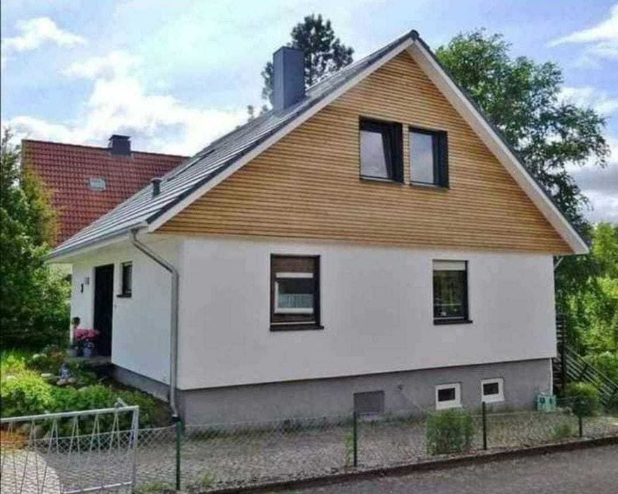 Vand casa pe structura metalica, din containere modulare, pret promo