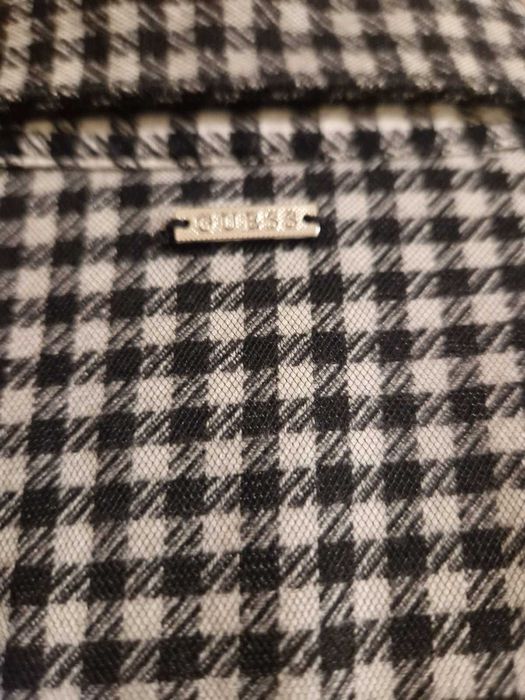 Cămașă Guess! Nouă fără etichetă.