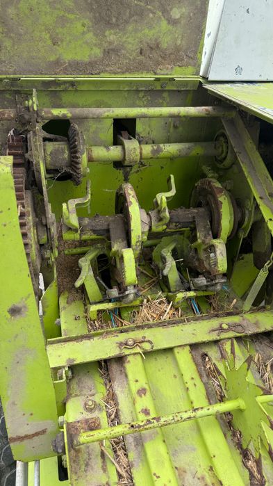 Claas Markant 65 John Deere, Claas Arion. Case tortadi