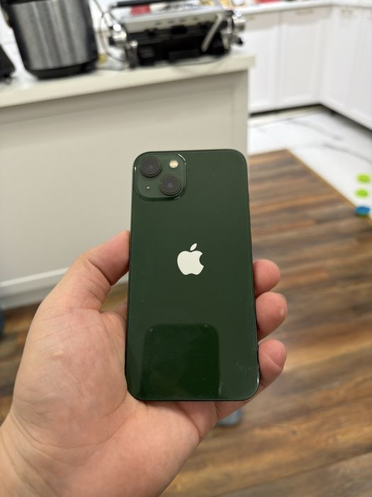 Продам Iphone 13 . 128 гб