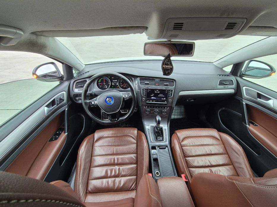 Volkswagen E golf
