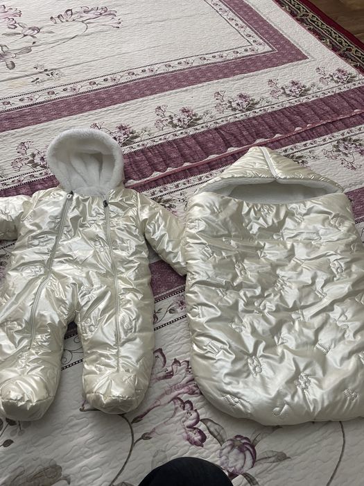 Детский комбинизон и конверт