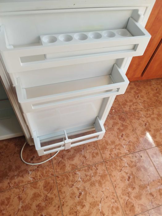 Малък хладилник-LIEBHERR