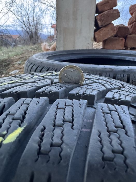 Зимни гуми Dunlop 215/55/17 DOT 0223