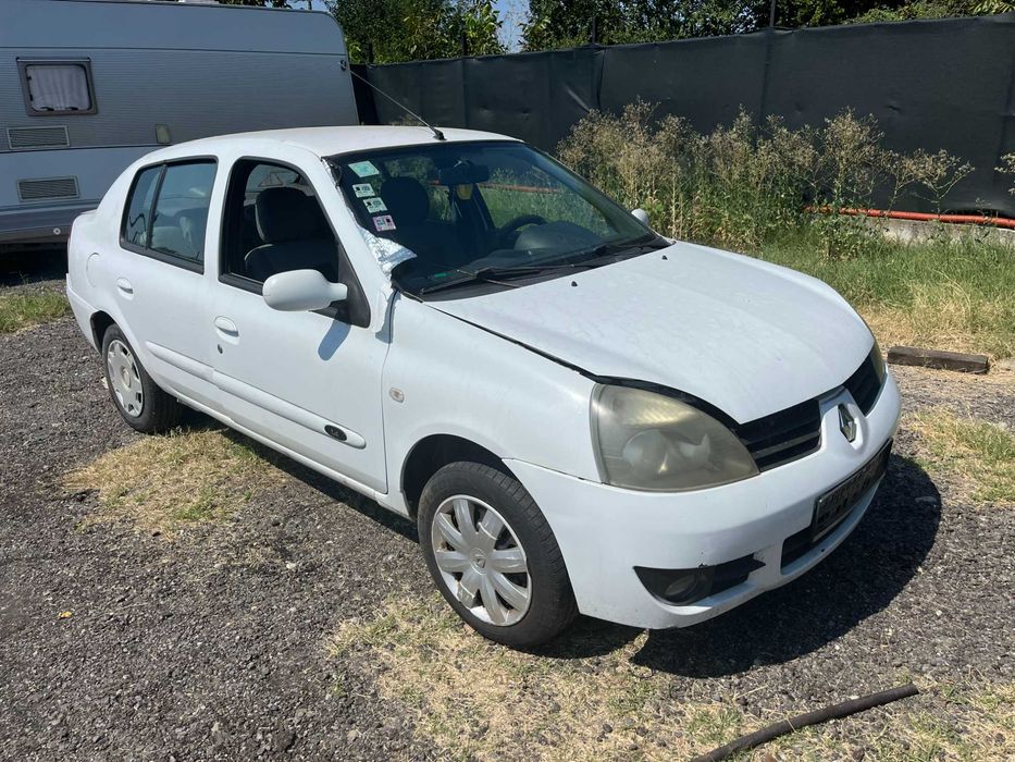 Dezmembrez Renault Clio Symbol facelift 2006 1,4 benzina alb