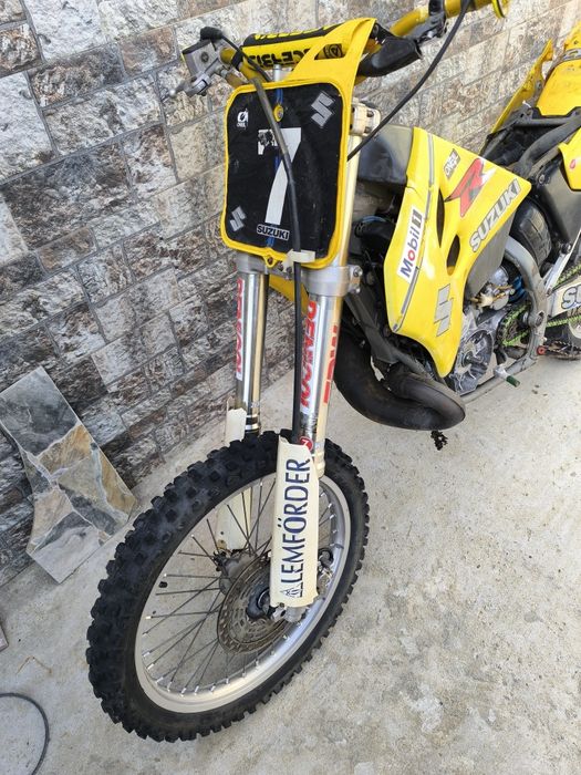 Само на части Suzuki rm 250