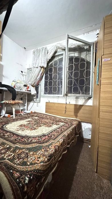 2/8/9. Сергели 5. Метро - 350 м. Квартира 59 м², дом галерейного типа