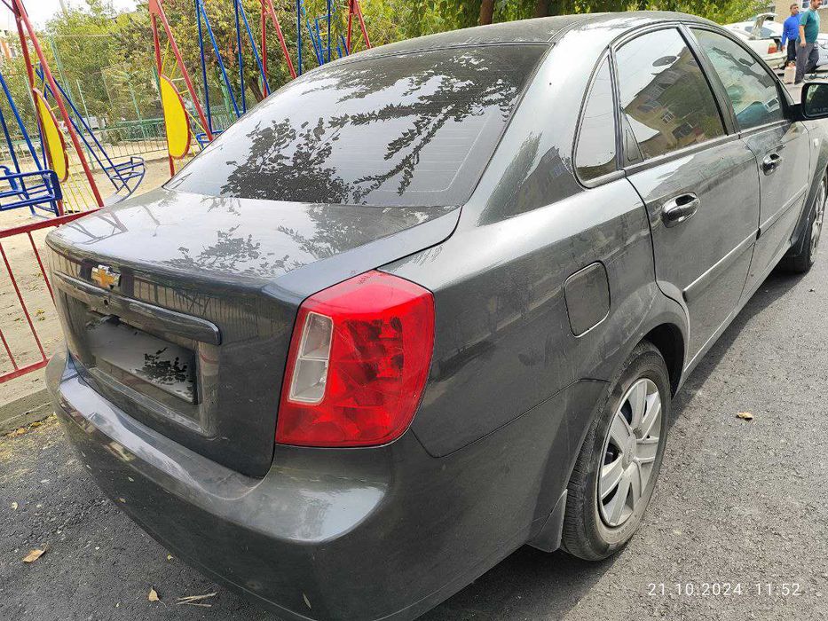 qora Jentra sotiladi