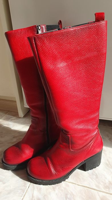 Червени ботуши, естествена кожа, номер 38