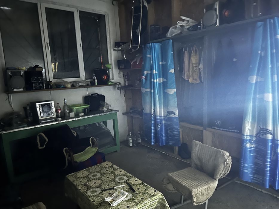 Продам гараж 15*4.7 метра