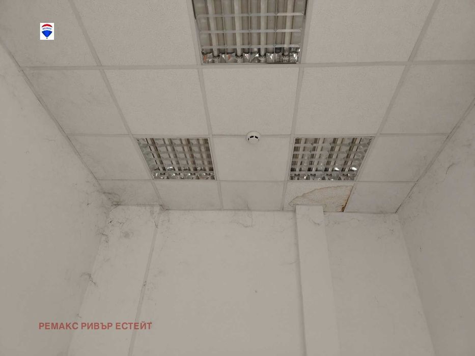 Продава се Магазин в Русе, Възраждане - 10 кв.м за 1090 €/кв.м - Снимка #4