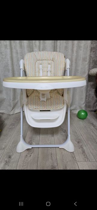 Детский стульчик для кормления