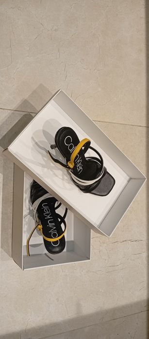 Женские туфли Calvin Klein