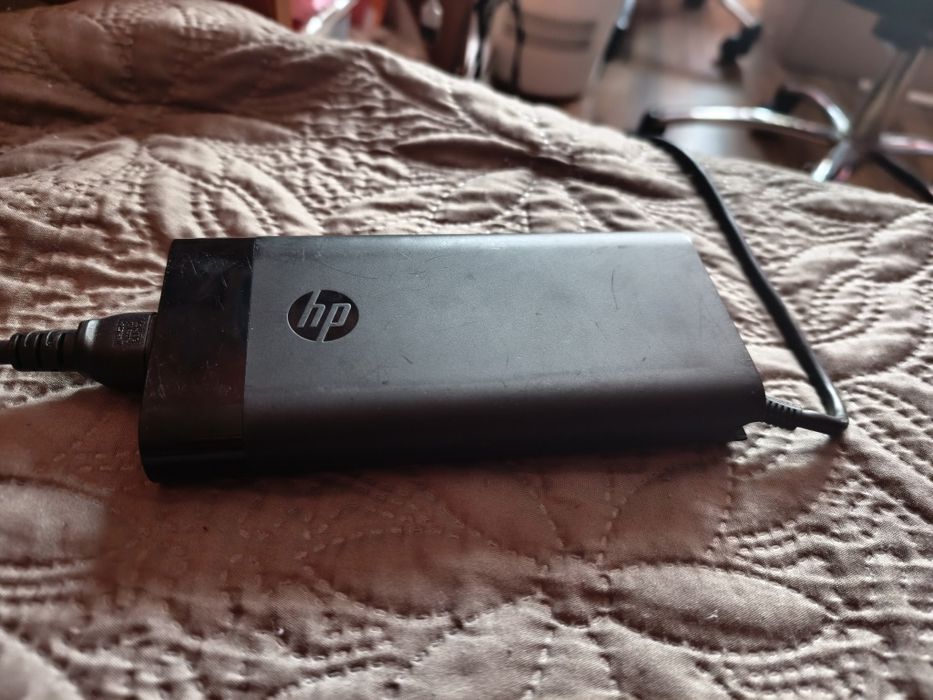 HP OMEN 15" ОТЛИЧЕН 144HZ/I7 8750/RTX 2070 max q 8 gb/512 ssd/1TB HHD