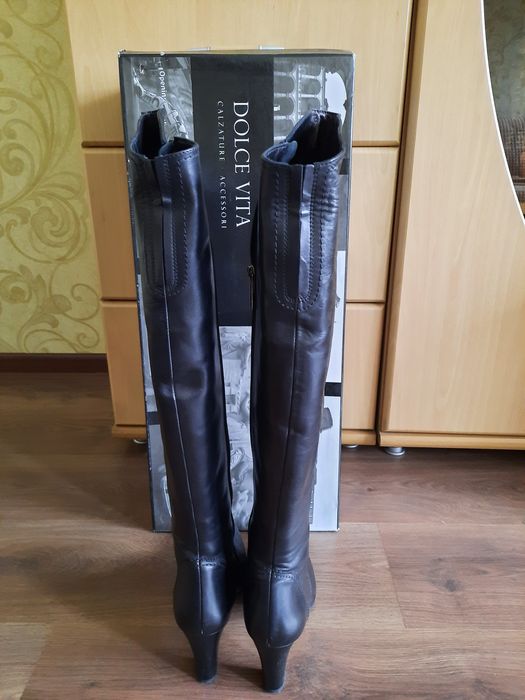 Продам сапоги женские