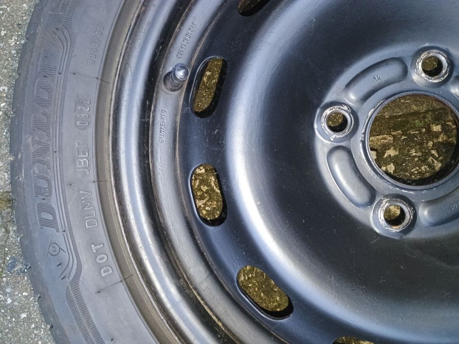 Dunlop 195/50/15 и джанти за Ford Fiesta MK7