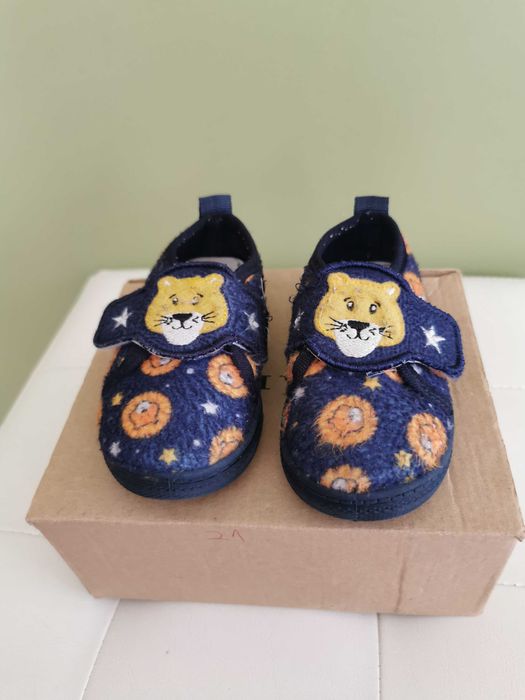Детски пантофи 21 и 22 номер